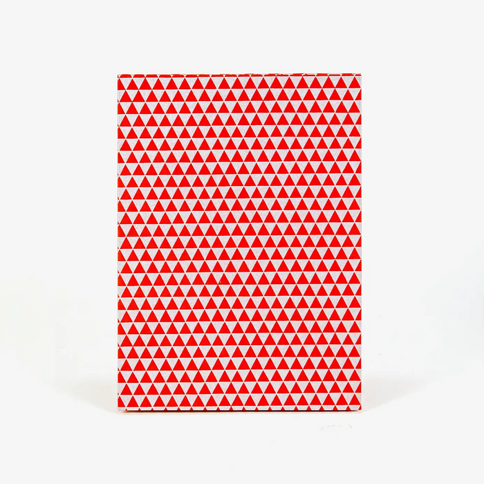 Aquarell-Leporello-Format-12x17cm-fuer-14Fotos-Chiyogami-rote-Dreiecke-auf-Silber-Produktansicht-Cover-Vorn