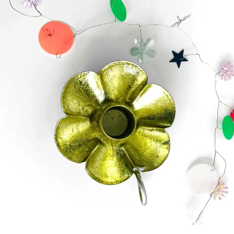 Kerzenständer / Kerzenhalter / Metallic SPARKLE flower / olive