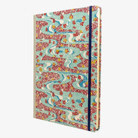 A4-Skizzenbuch-blanko-192-seiten-cover-Katazome-Shi-Papier-motiv-Flusslandschaft-rot-blau-seitlich-von-vorn