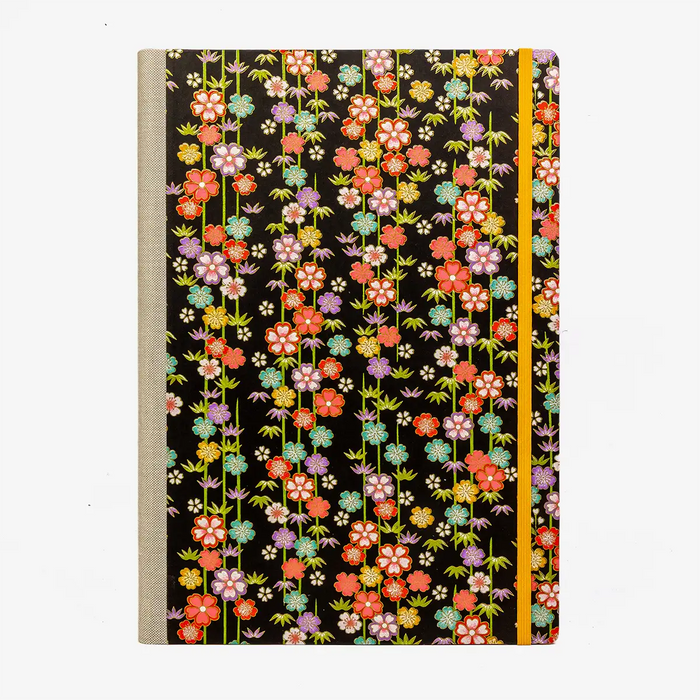 A4-Skizzenbuch-blanko-192-seiten-cover-chiyogamipapier-motiv-Blueten-Bambusranken-schwarz-von-vorn