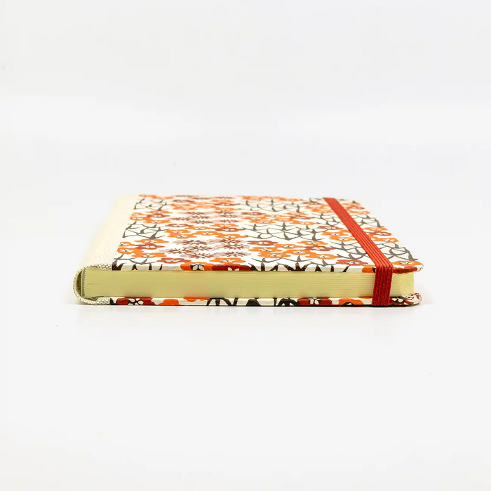 A5-dotted-small-Katazome-Shi-cover-Motiv-Kornblume-rot-liegend-vorn