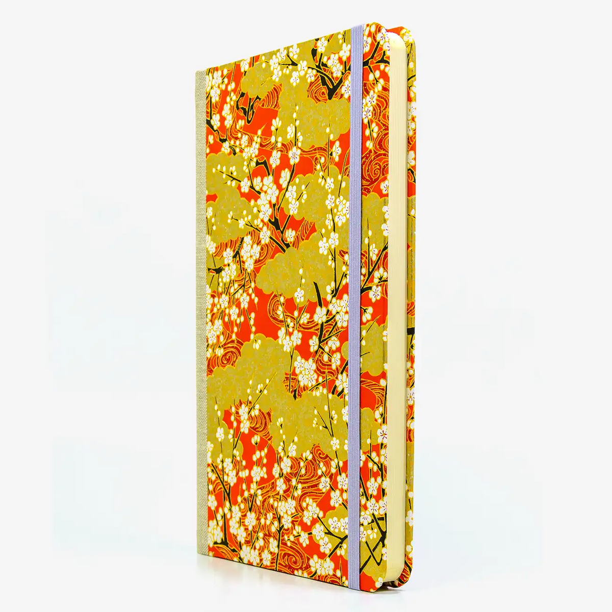 A5-dotted-small-chiyogami-cover-motiv-Sakura-auf-goldenen-Wolken-seitlich-vorn