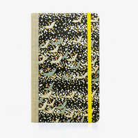 A5-dotted-small-chiyogami-cover-motiv-kranich-weiss-auf-Schwarz-vorn