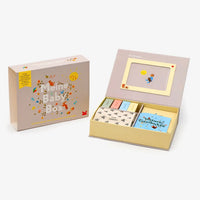 Aufbewahrungsbox-Laurence-king-verlag-Meine-Baby-Box-verpackung-offen-mit-Inhalt-1