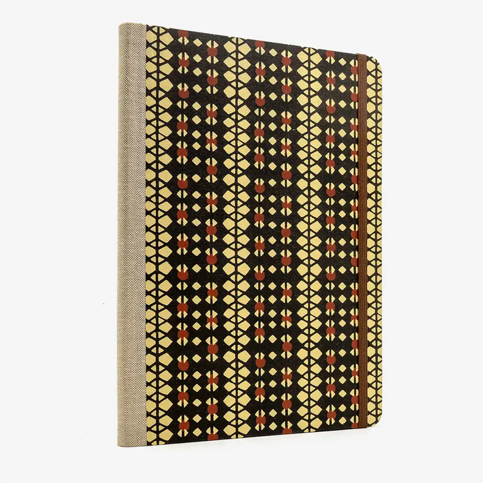 Blaupause-Blanko-Skizzenbuch-Format-17x24cm-192Seiten-Ivory-Papier-Cover-Motiv-Katazome-Shi-Rauten-braun-auf-creme-Cover-seitlich-von-hinten