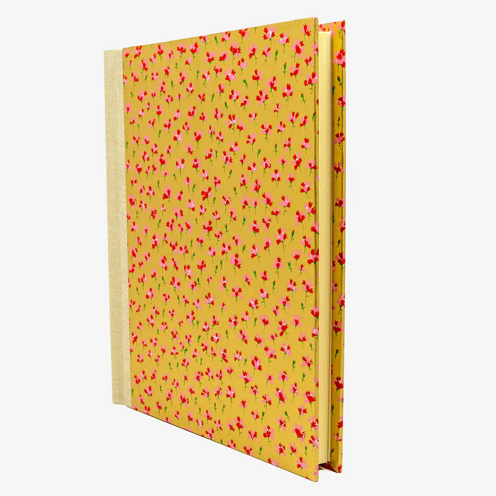 Blaupause-Fotoalbum-Format-24x20cm-60Seiten-cremefarbenem-Fotokarton-bezogen-mit-chiyogami-PApier-Motiv-kleine-rote-Blumen-auf-Gold-seitlich-von-vorn