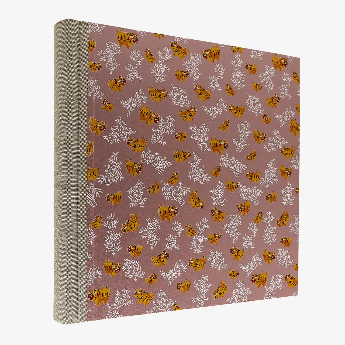 Blaupause-Fotoalbum-H30xB30cm-60-cremefarbene-Seiten-Motiv-Chiyogami-Papier-Tiger-auf-pearlrosa-seitlich-von-hinten
