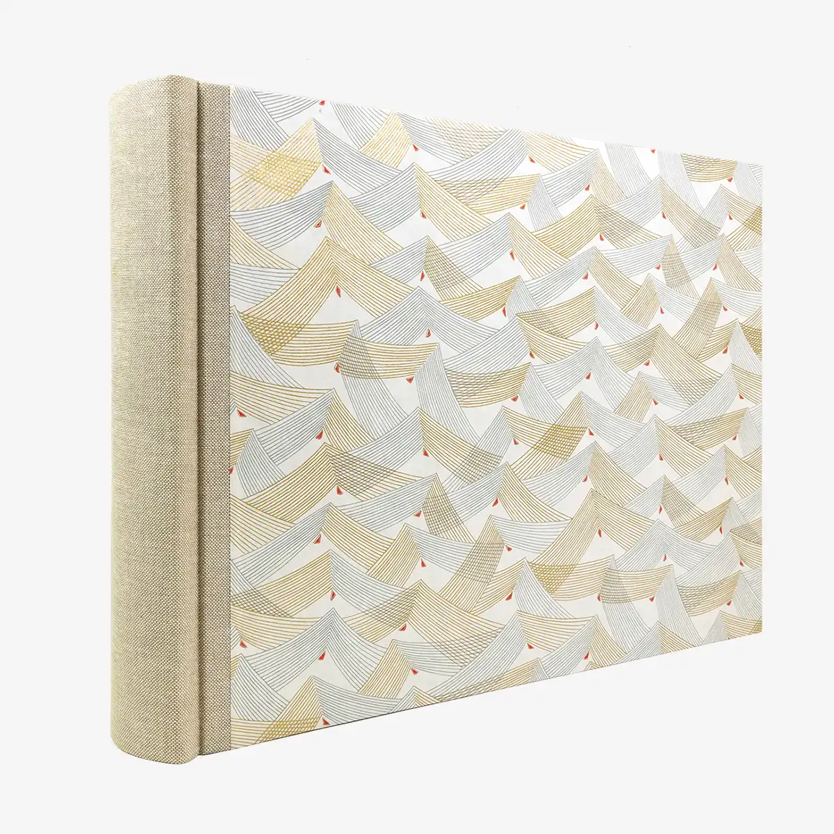 Blaupause-Fotolbum-24x35cm-Saitenspiel-auf-weiss-100-Seiten-seitlich-cover-von-hinten