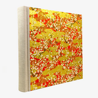 Blaupause-Fotolbum-30x30cm-Sakura-auf-goldenen-Wolken-und-rotem-Wasser-100-Seiten-cover-sitlichvon-hinten