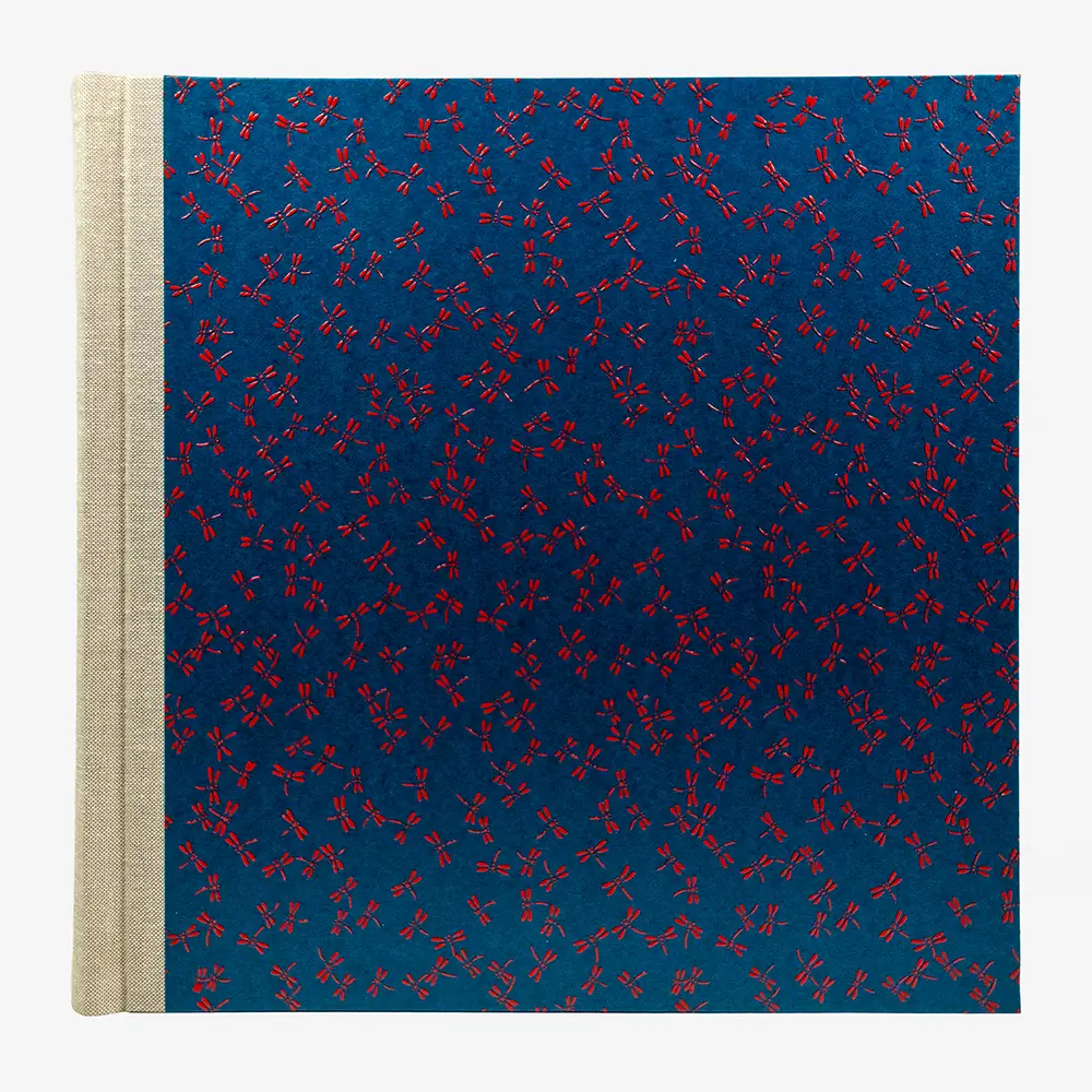 Blaupause-Fotolbum-30x30cm-deagonfly-red-on-blue-60-Seiten-cover-von-vorn
