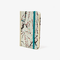 Blaupause-Notizbuch-Format-9x14cm-192Seiten-mit-Chiyogami-bezogen-Motiv-Cover-Kirschbluete-auf-Silber-Buch-seitlich-von-vorn