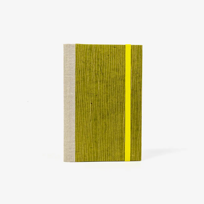 Blaupause-Notizbuch-liniert-A6-mit-loktapapier-Einband-160Seiten-Motiv-goldene-Streifen-auf-gruen-cover-von-vorn