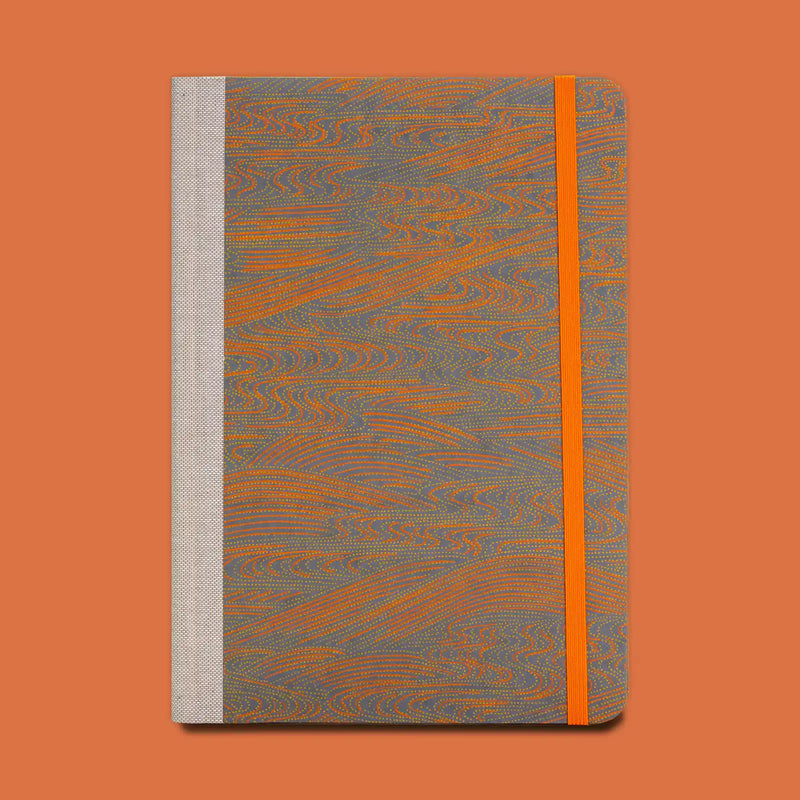 Skizzenbuch / A5 / blanko / Orange swirls over grey