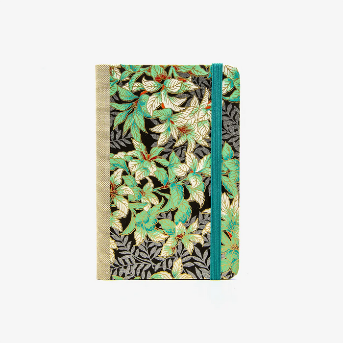 Blaupause-Skizzenbuch-A6-blanko-160-Seiten-bezogen-mit-Chiyogami-Motiv-Blaetter-gruen-silber-auf-schwarz-cover-von-vorn