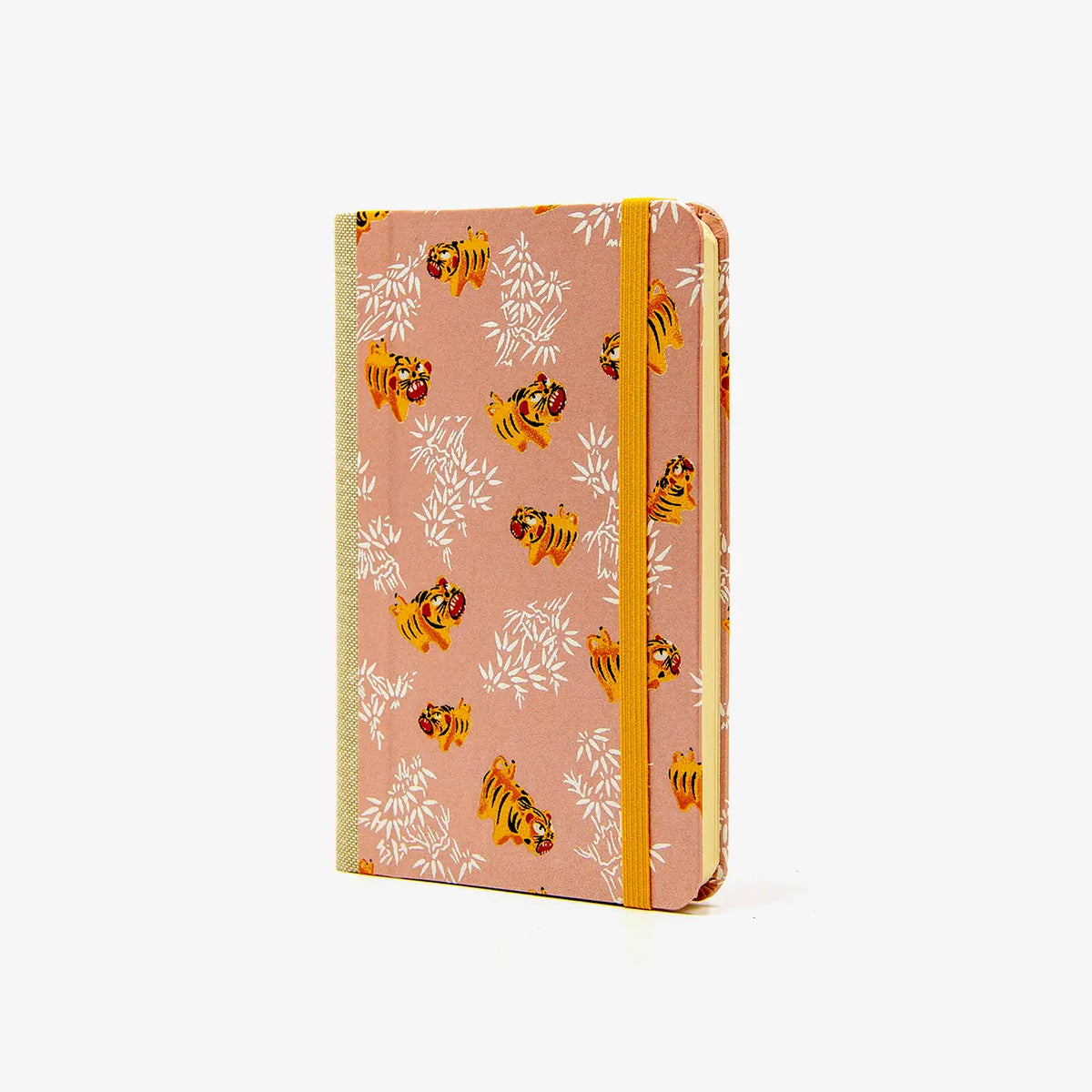 Blaupause-Skizzenbuch-A6-blanko-160-Seiten-bezogen-mit-Chiyogami-Motiv-gelber-Tiger-auf-Pearlrose-cover-seitlich-von-vorn