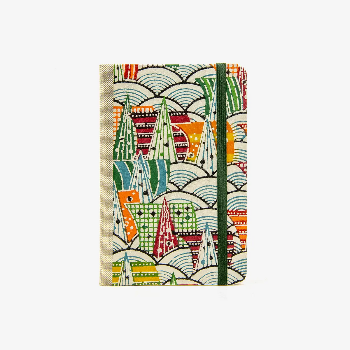 Blaupause-Skizzenbuch-A6-blanko-160-Seiten-bezogen-mit-KAtazome-Shi-Motiv-Stadt-in-den-Bergen-bunt-cover-von-vorn