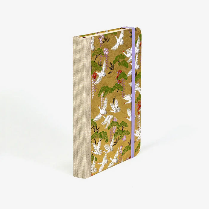 Blaupause-tagesplaner-B12xH16.5cm-bezogen-mit-Chiyogami-weisse-kraniche-auf-gold-Produktansicht-von-hinten2