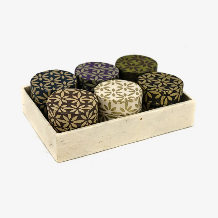 Boxen / Sternblüten / Ø 3,5 cm / H 3cm / verschiedene Varianten