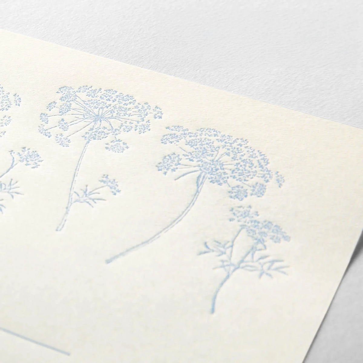 Briefset-25-teilig-Flower-Color-Washi-Paper-white-16-blaetter-8-umschlaege-1Mappe-Produktansicht-Briefpapier-Detailansicht