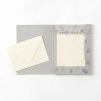 Briefset-25-teilig-Flower-Color-Washi-Paper-white-16-blaetter-8-umschlaege-1Mappe-Produktansicht-Briefpapier-in-Mappe