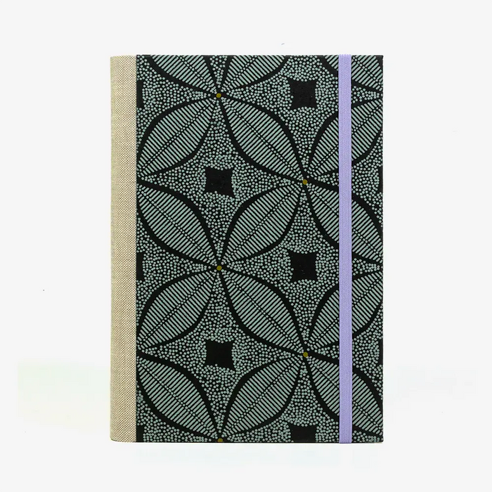 Bulletjournal-notizbuch-A5-224Seiten-cover-mit-Baumwollpapier-bezogen-Motiv-Blattornament-Aquamarine-auf-schwarz-cover-von-vorn