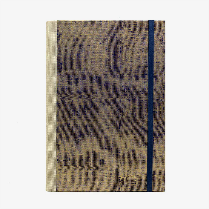 Bulletjournal-notizbuch-A5-224Seiten-cover-mit-Chiyogami-bezogen-Motiv-Gaze-gold-auf-blau-cover-von-vorn