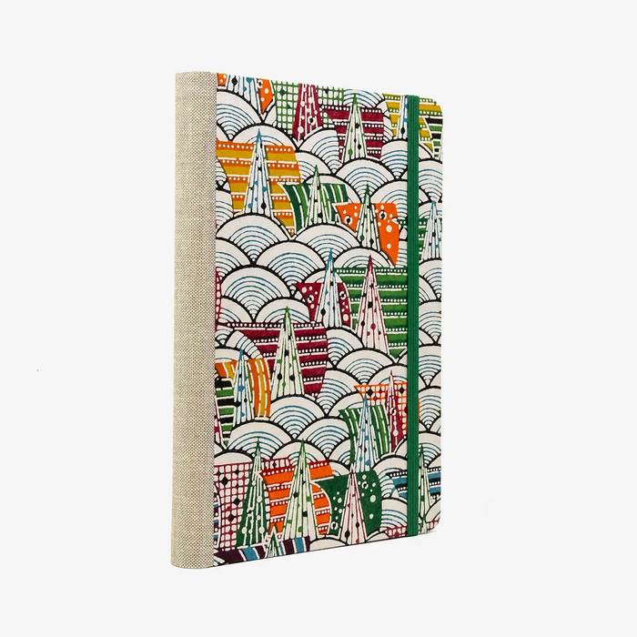 Bulletjournal-notizbuch-A5-224Seiten-cover-mit-Katazome-shi-bezogen-Motiv-Stadt-bunt-cover-seitlich-von-hinten
