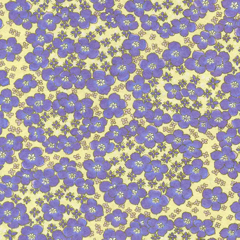 Chiyogami-Papier-Floral-628C-Blumen-creame-purple-ivory-Ausschnitt-1