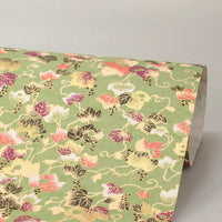 Chiyogami / Contemporary, Botanical - Weinblaetter auf gruen