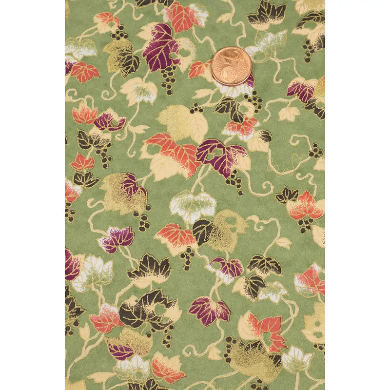 Chiyogami / Contemporary, Botanical - Weinblaetter auf gruen