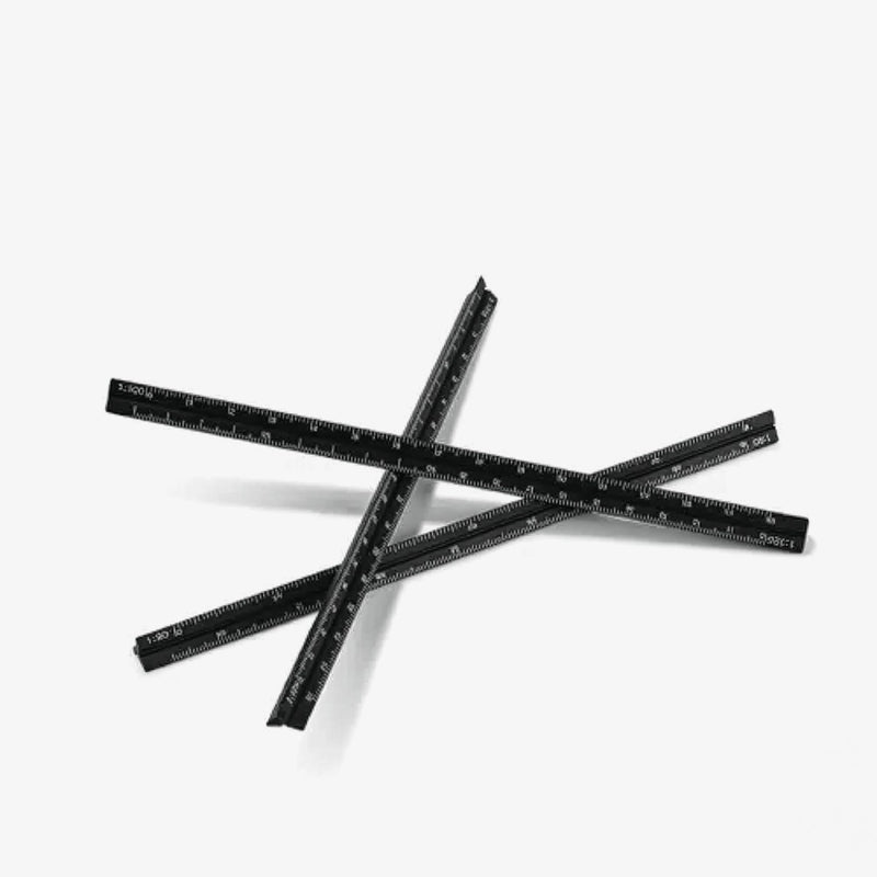 Cinqpoints-Dreikant-15cm-aus-schwarz-elox-Aluminum-DreikantlinealmitSkalenincm-Produktansicht-3