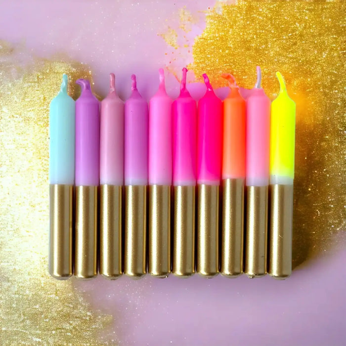 Dip-Dye-Little-Star-10-Kerzen-13mm-x-100mm-Prism-Star-Detailansicht-Alle10-Kerzen-Produktansicht