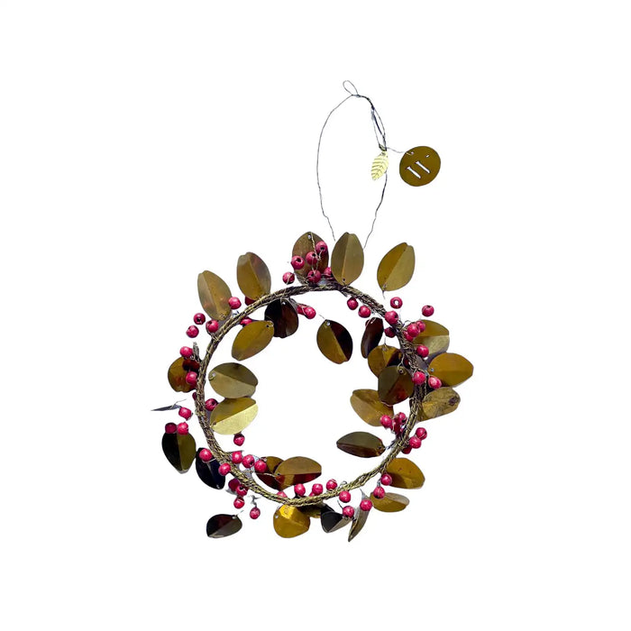 Kleiner Kranz aus roten Beeren / Ornament / Messing /	D10 x H 3 x W 10