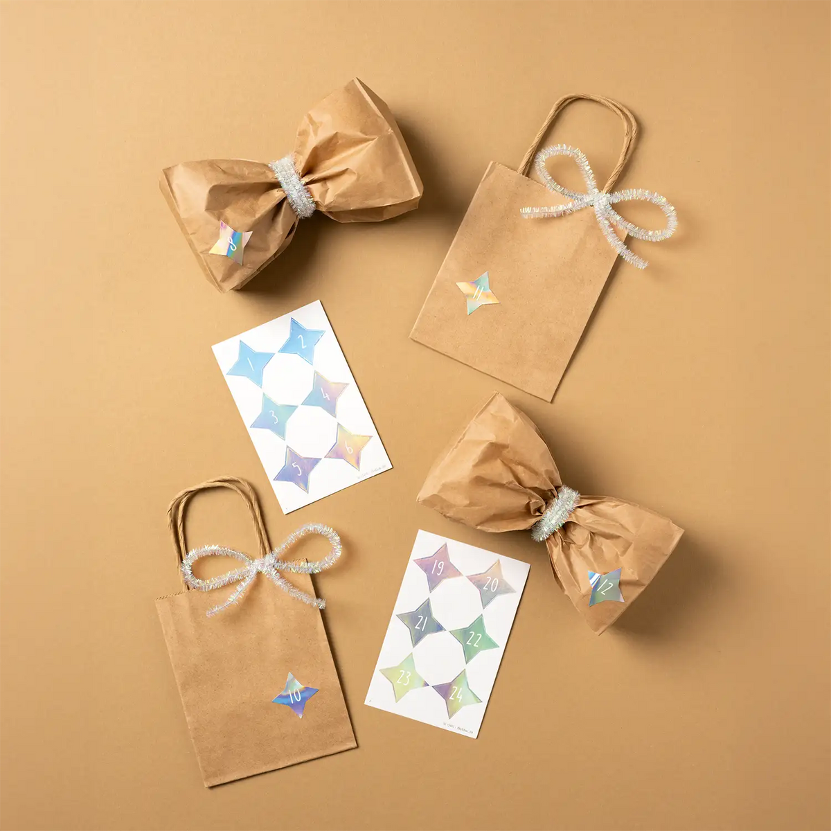 Folia-Adventskalendersticke-irisierend-MIX-4Blatt-Beispielansicht