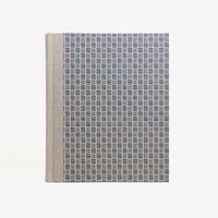 Fotoalbum-24x20cm-40-Seiten-cover-CartaVArese-Motiv-gewebt-blau-Cover-von-vorn