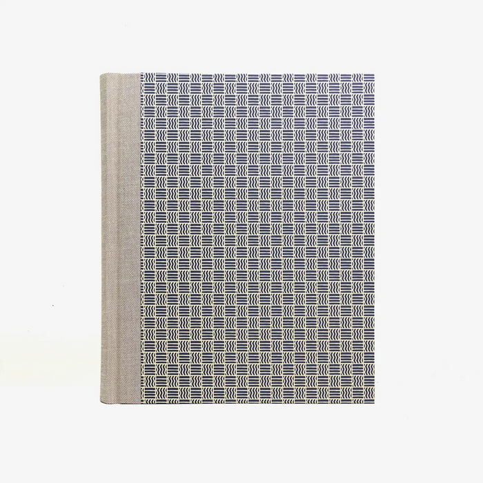 Fotoalbum-24x20cm-40-Seiten-cover-CartaVArese-Motiv-gewebt-blau-Cover-von-vorn