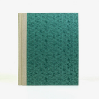 Fotoalbum-24x20cm-40-Seiten-cover-chiyogamiPapier-Motiv-Hempf-muster-gruen-Cover-von-vorn
