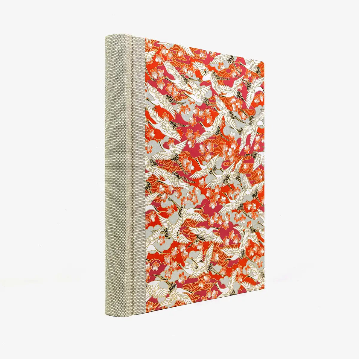 Fotoalbum-24x20cm-40-Seiten-cover-chiyogamiPapier-Motiv-Kraniche-rot-Cover-seitlich-von-hinten