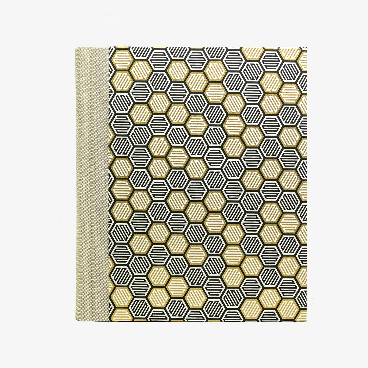 Fotoalbum-24x20cm-40-Seiten-cover-chiyogamiPapier-Motiv-Waben-gold-schwarz-Cover-von-vorn