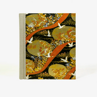 Fotoalbum-24x20cm-60Seiten-cover-Chiyogamipapier-Motiv-Kraniche-auf-gold-rot-von-vorn