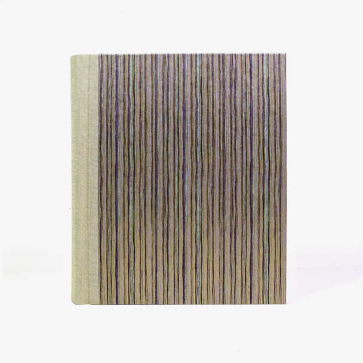 Fotoalbum-24x20cm-60Seiten-cover-Chiyogamipapier-Motiv-Streifen-Flieder-von-vorn