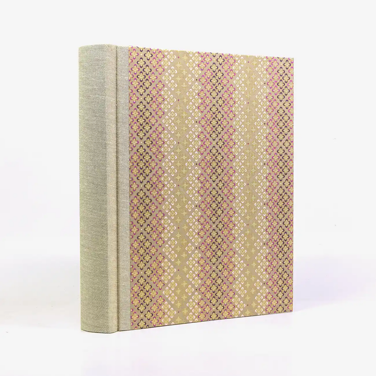 Fotoalbum-24x20cm-60Seiten-creme-Fotokarton-Cover-Chiyogami-Motiv-geometrisch-floral-rose-seitlich-von-hinten