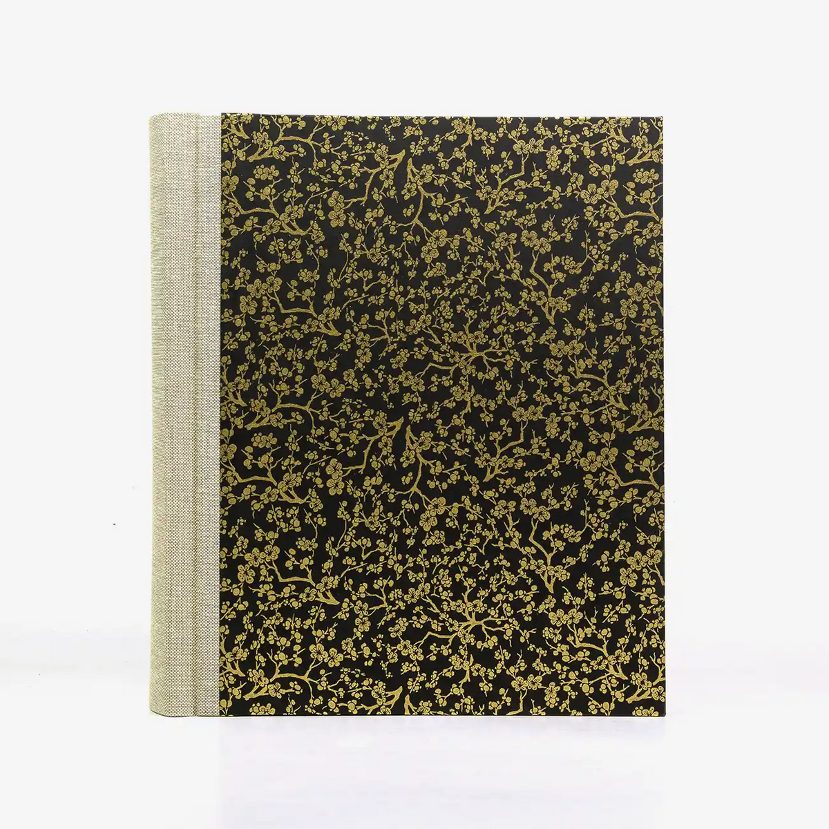 Fotoalbum-24x20cm-60Seiten-schwarzer-Fotokarton-Cover-Chiyogami-Motiv-Sakura-von-vorn