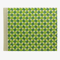 Fotoalbum-24x30cm-60-Seiten-cover-KAtazomeShi-Papier-Motiv-Rauten-gruen-Cover-von-vorn