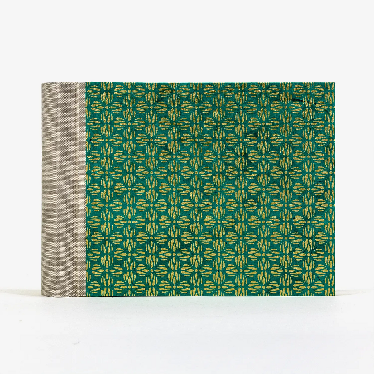 Fotoalbum / H15xB20cm / 100 Seiten / goldene Blumenmuster auf grün