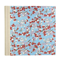 Fotoalbum-Blaupause-100Seiten-creme-30x30-mit-chiyogami-bezogen-Blueten-bunt-Haifischhaut-blau-front