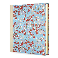 Fotoalbum-Blaupause-100Seiten-creme-30x30-mit-chiyogami-bezogen-Blueten-bunt-Haifischhaut-blau-seite-vorn
