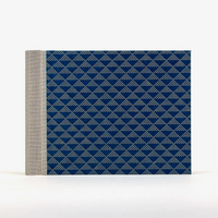 Fotoalbum / H15xB20cm / 60 Seiten / Lackpapier / dotted beige Dreiecke auf blau