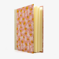 Fotoalbum-Format-24x20cm-60Seiten-creme-Fotokarton-Cover-Chiyogami-Motiv-Tiger-auf-Pearlrosa-seitlich-von-vorn