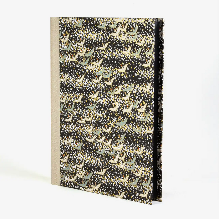 Fotoalbum / H30xB23cm / 60 schwarze Seiten / Chiyogami / weiße Kraniche-auf-schwarz